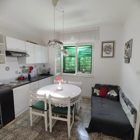 Apartman Janika *