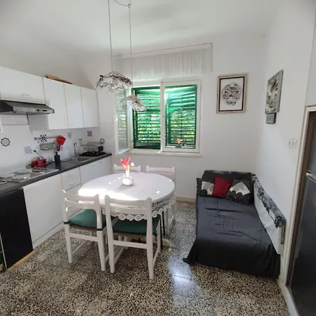 Janika Apartman