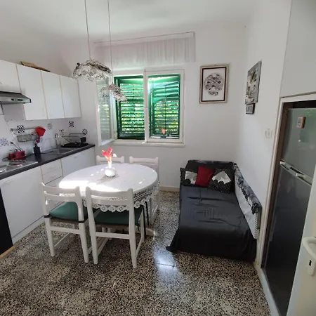 Janika * Podgora